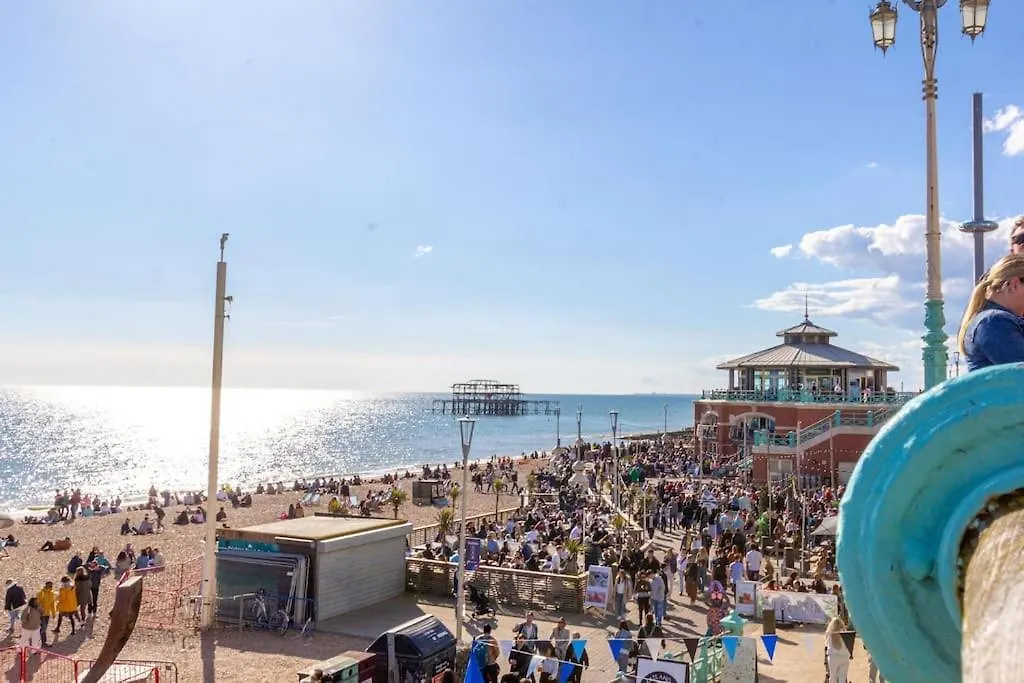 Perfectly Cosy Brunswick By The Sea Apartment Brighton